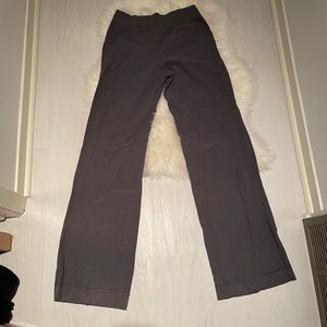 Lululemon Still Pant size 6 33 1/4” inseam
